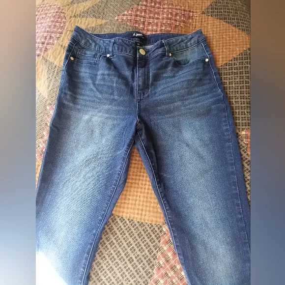 D.Jeans with beaded back pockets - Picture 4 of 6